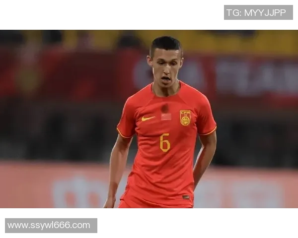 足球场上的八号球星 谁是最具影响力的中场指挥官